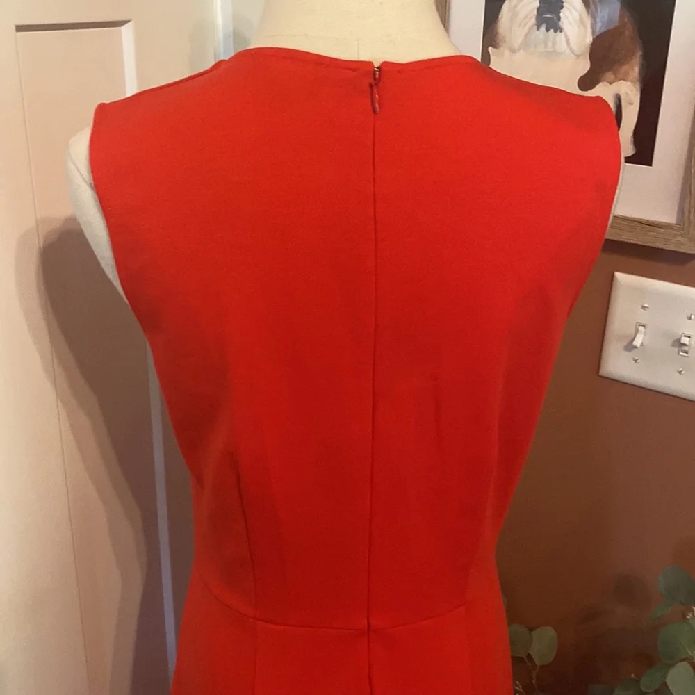 J.Crew 365 Red Stretch Ponte sheath v-neck 8 flare hem sleeveless zipper dress - Picture 8 of 16